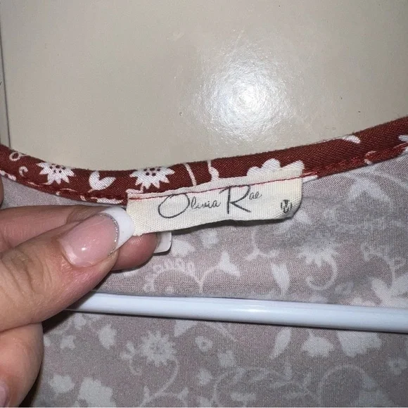 Olivia Rae Burnt Orange Floral Long Sleeve Crop Top Shirt Size Medium - Picture 3 of 8